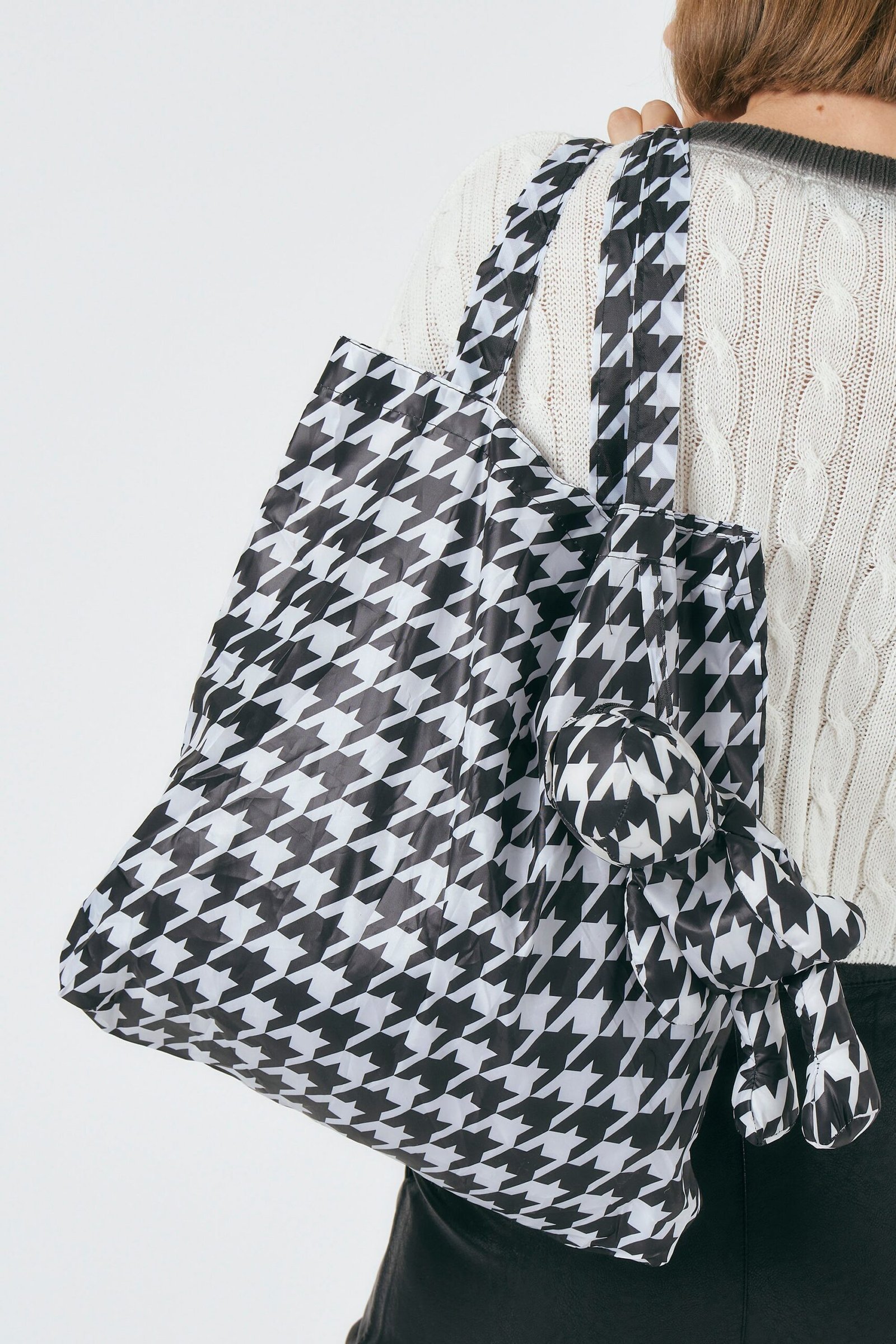 TeddyLightweightShopper_02_67461261-9e40-4143-ad39-dbece5b7f6e7-scaled-1.jpg